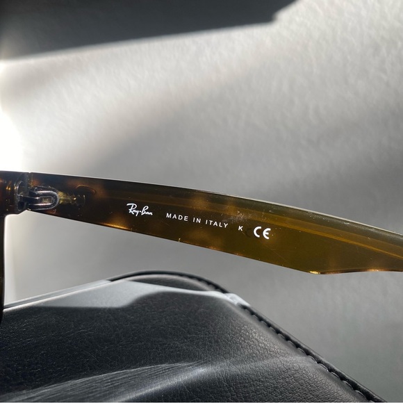 Tortoise Ray-Ban New Wayfarer Sunglasses Made in Italy Polarized Womens